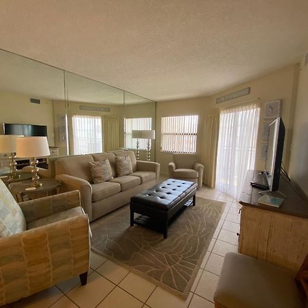 Vistas On The Gulf By Liberte' Aparthotel St. Pete Beach Exterior photo