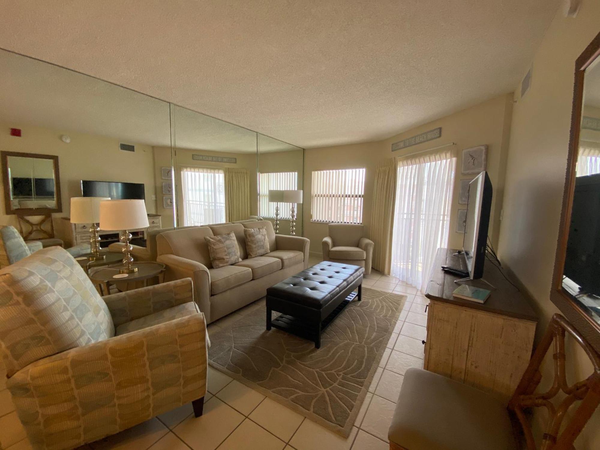 Vistas On The Gulf By Liberte' Aparthotel St. Pete Beach Exterior photo