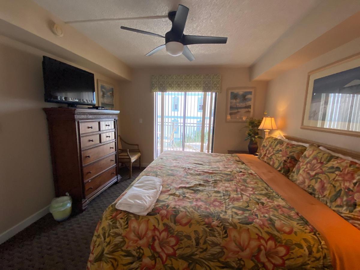 Vistas On The Gulf By Liberte' Aparthotel St. Pete Beach Exterior photo