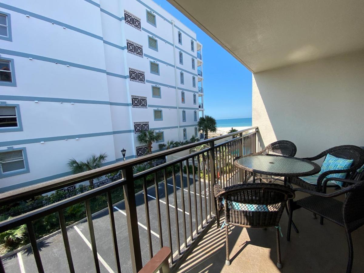 Vistas On The Gulf By Liberte' Aparthotel St. Pete Beach Exterior photo